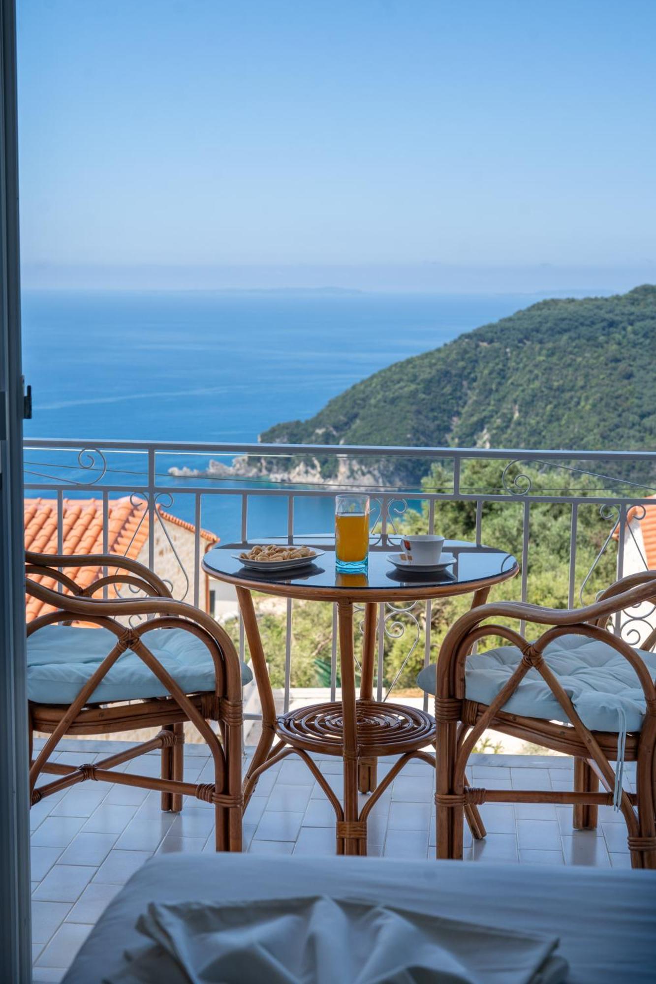 Elaia Modern Apartments Ayía Kiriakí Dış mekan fotoğraf